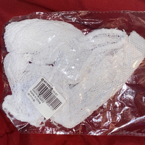 White fishnet pantiehose - Picture 2 of 2